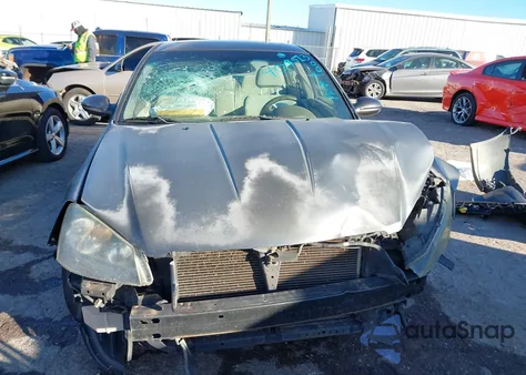 2005 Nissan Altima 2.5 S из США, поврежденный, VIN 1N4AL11DX5C205923